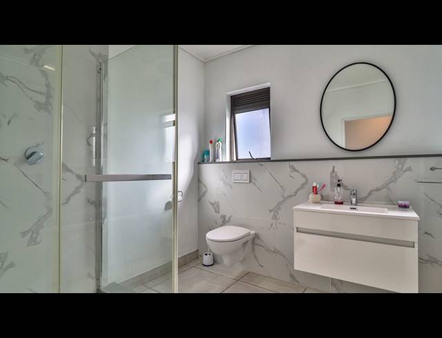 3 BEDROOM APARTMENT FOR SALE IN IZINGA ESTATE